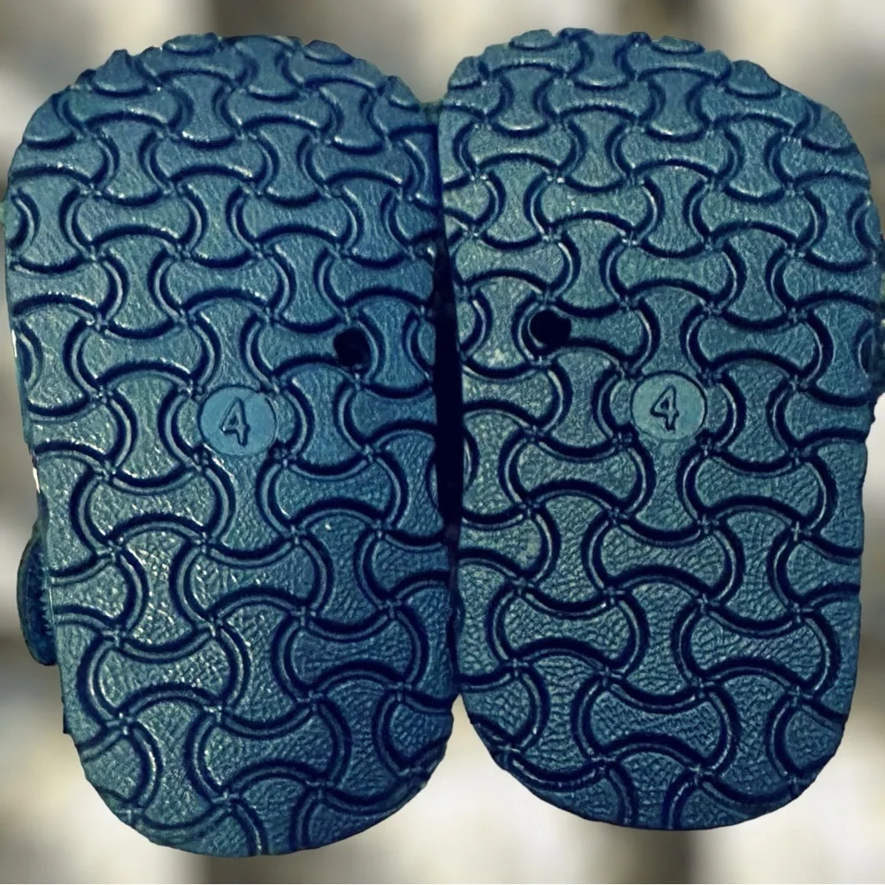 NWOT First Steps by Stepping Stones Navy Blue Shark Camo Print Sandals Size 4